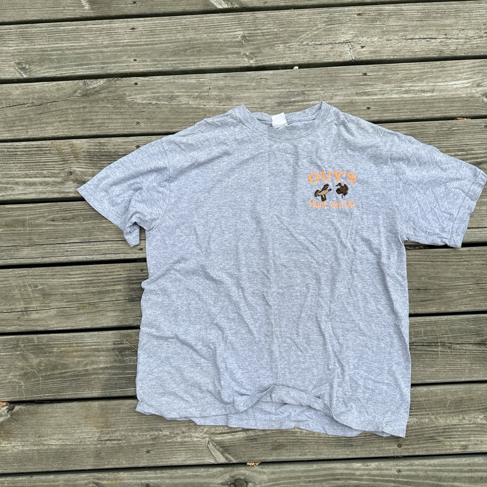 Gray Short Sleeve Men's Tee with Orange Logo‎